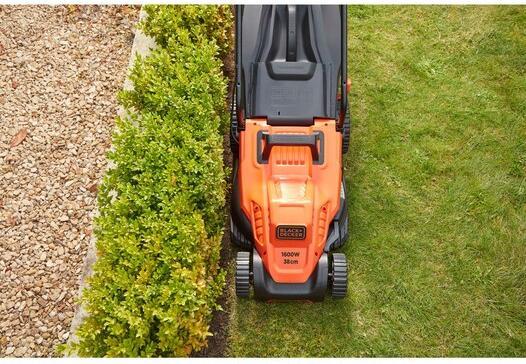 Image du produit Black & Decker Tondeuse à gazon Blac BEMW471BHQS 1600W largeur de coupe 38cm, bac de ramassage 45L (Fonctionnement sur secteur)