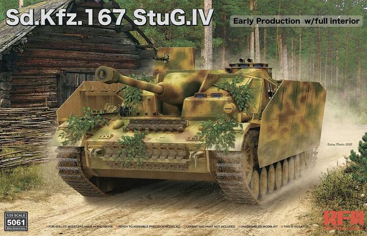 Image du produit Rye Field Model Sd.Kfz.167 StuG.IV Early Production w/full interior & workable track links