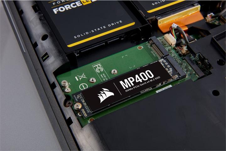 Produktbild Corsair MP400 (8000 GB, M.2 2280)