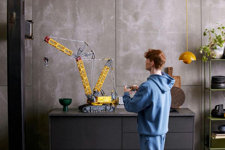 Productafbeelding LEGO 42146 Liebherr LR 13000 rupskraan (42146, LEGO Technic)