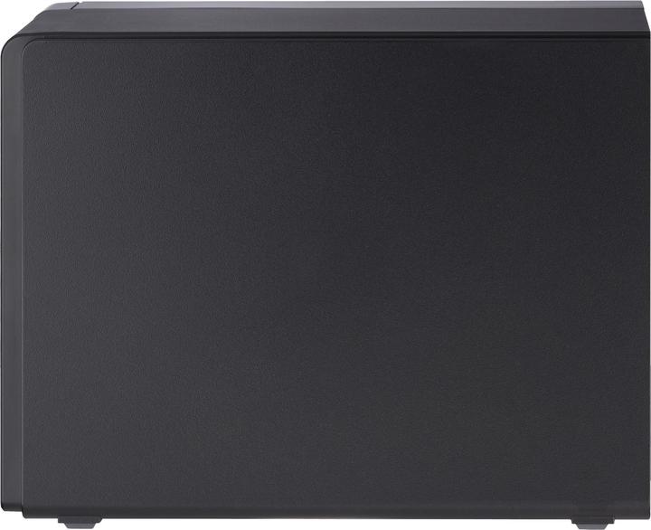 Actual product image QNAP TR-002