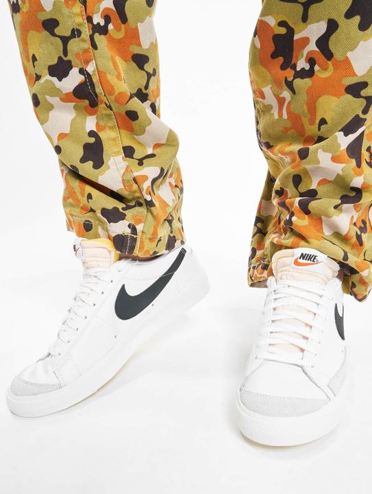 Produktbild Nike Blazer Low 77 Schuhe - 107255 (39)
