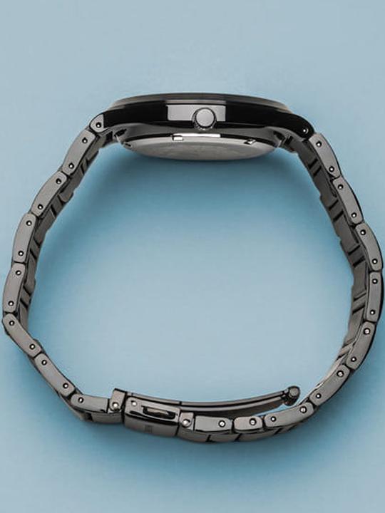 Actual product image Bering Classic (Analogue wristwatch, 40 mm)