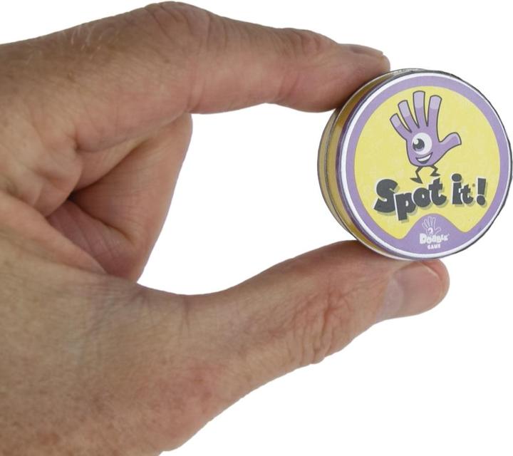 Actual product image Super Impulse World's Smallest Dobble/Spot it (English, German)