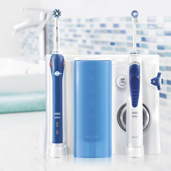 Oral-B OxyJet Pro 2000 (Spazzolino oscillante)