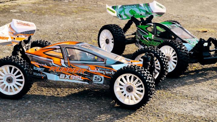 Actual product image Hobbytech Buggy BX8 Runner, Brushed, Orange, ARTR, 1:8 (ARR Almost Ready to Run)