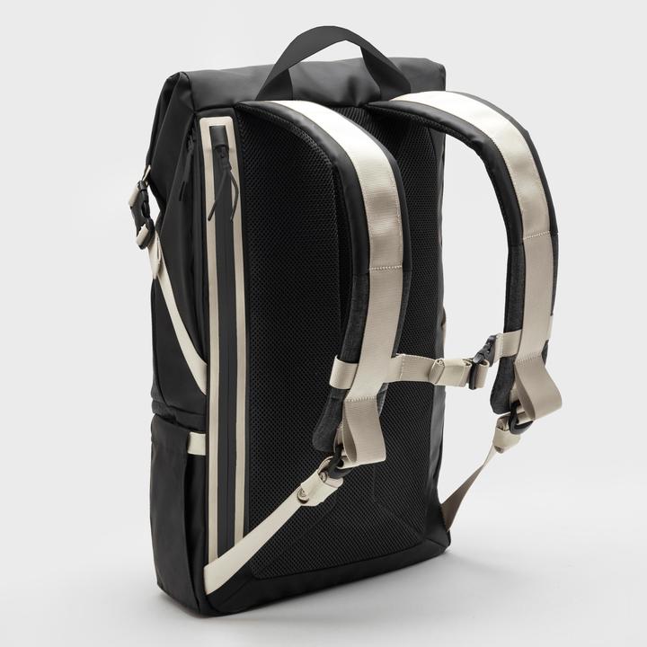 Actual product image Kipsta Backpack Urban 25 L black (25 l)