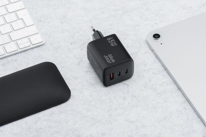 Actual product image Cable Blue Star BLUE STAR travel charger GaN 4A 65W 2 x Type C + USB A PD QC4.0 VT-43 black (65 W)
