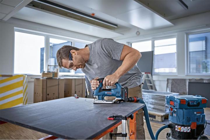 Produktbild Bosch Professional GST 18V-155 BC