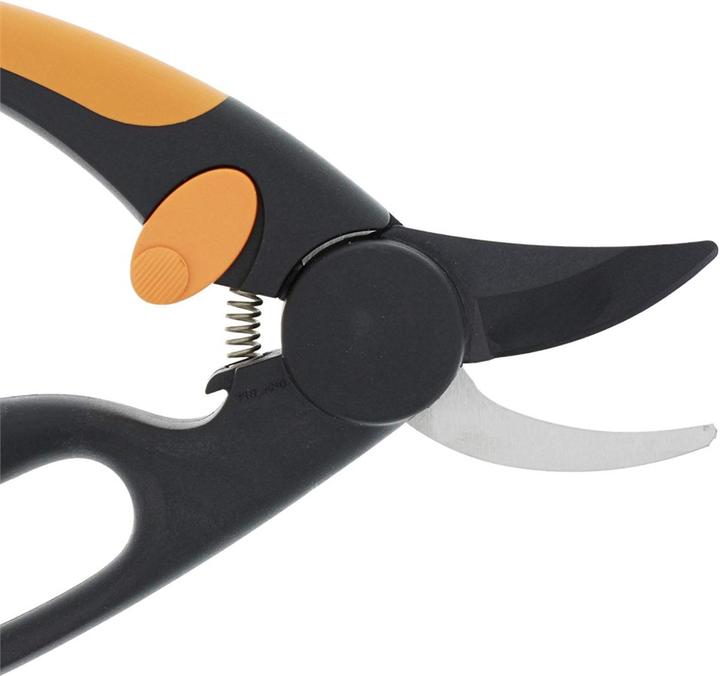 Produktbild Fiskars Gartenschere Bypass Elegance 1