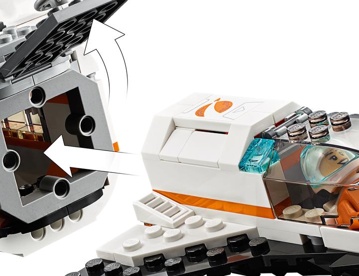 Actual product image LEGO Moon Space Station (60227, LEGO City)