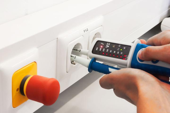 Produktbild Peaktech P 1095 Zweipoliger AC/DC-Spannungsprüfer (CAT IV 600V)