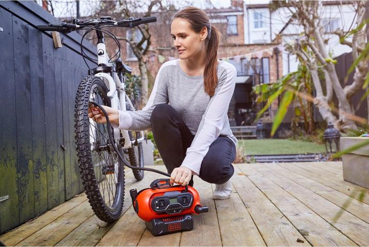 Actual product image Black & Decker Compressor (11 bar, 160 l)