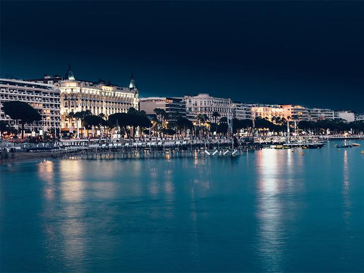 Image du produit Smartbox 2 nuits dans un hôtel près de la mer en Côte d’Azur ou en Corse (2 pers.)