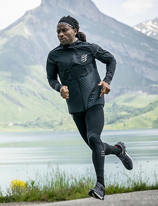 Produktbild Compressport Winterisoliert 10/10 (M)