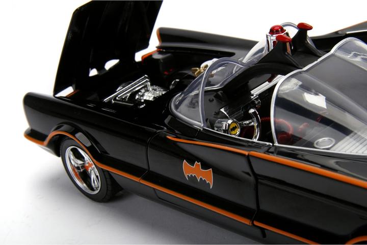 Actual product image Jada Batman Classic Batmobile 1:18