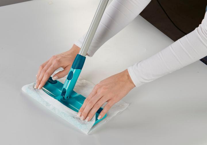 Actual product image Leifheit Clean & Away Electrostatic Feather Duster (30 pcs.)