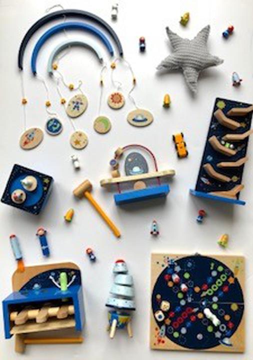 Actual product image small foot Music Box Space