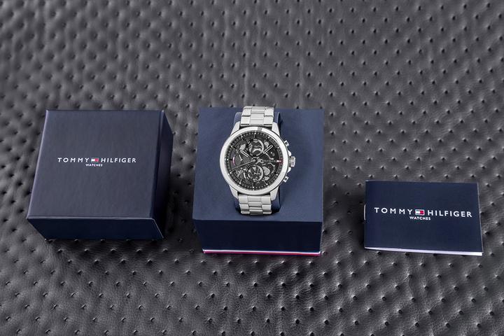Actual product image Tommy Hilfiger Henry (Analogue wristwatch, 44 mm)