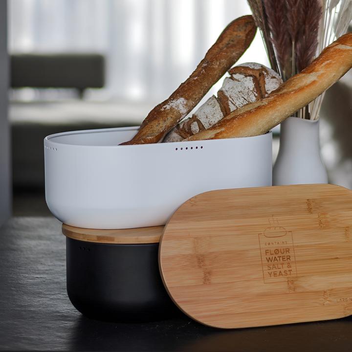 Produktbild Lars Nysøm Brotkasten mit Schneidebrett AEgte