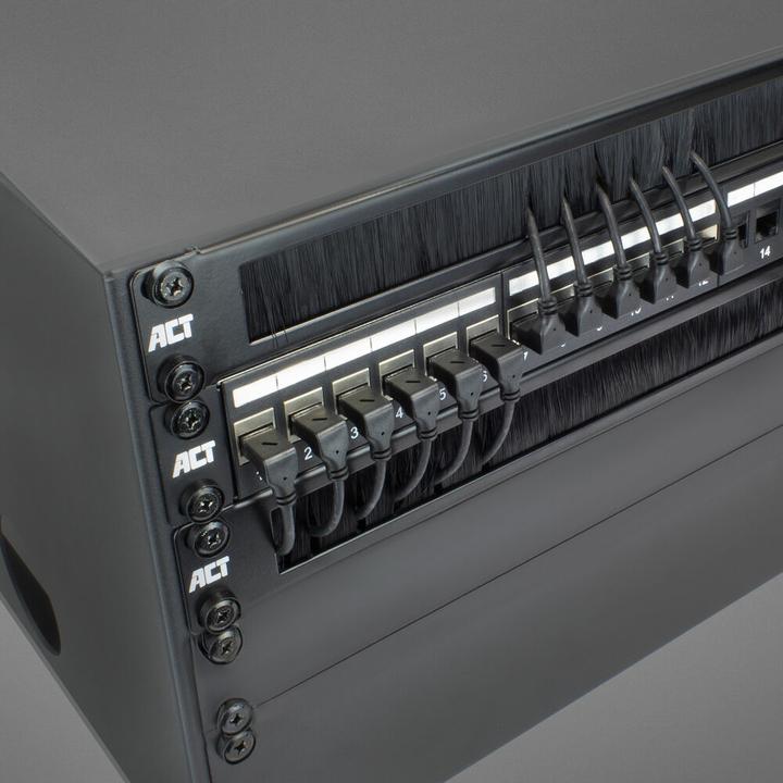 Actual product image DC4905 (U/UTP, CAT6a, 5 m)