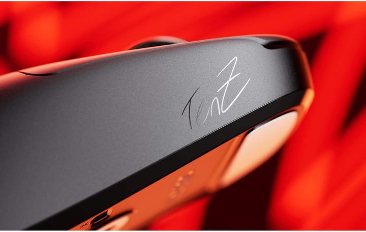 Produktbild BenQ TenZ Signature Edition Mouse (Kabellos, Kabelgebunden)