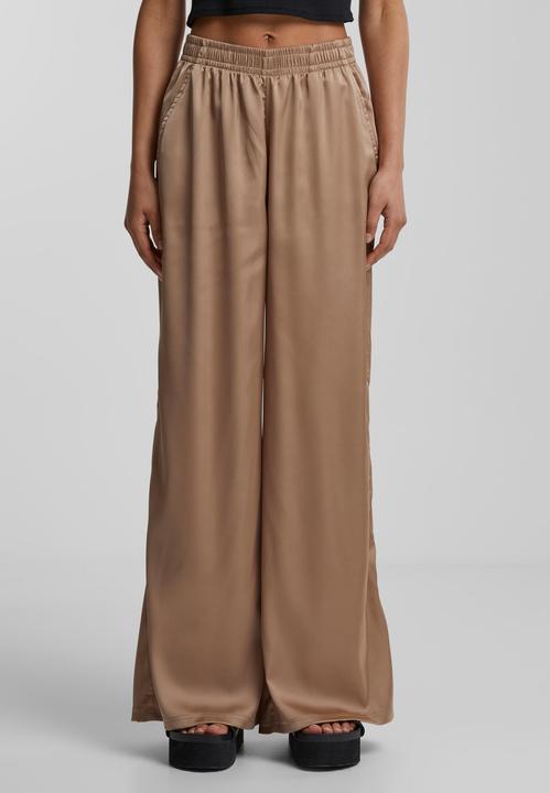 Actual product image Urban Classics Ladies Satin Wide Leg Pants (4XL)