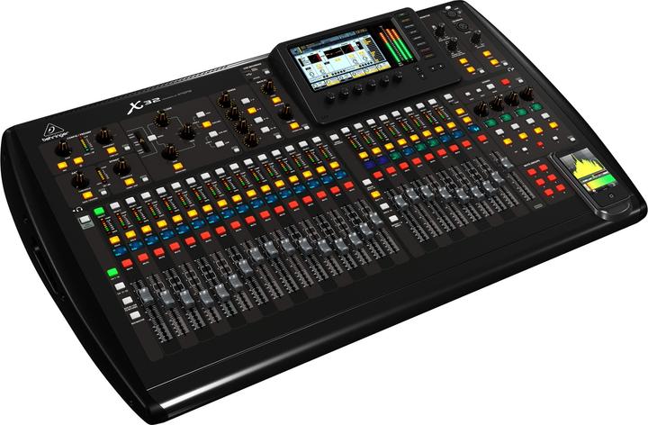 Image du produit Behringer X32 (Studio et mixeur live)