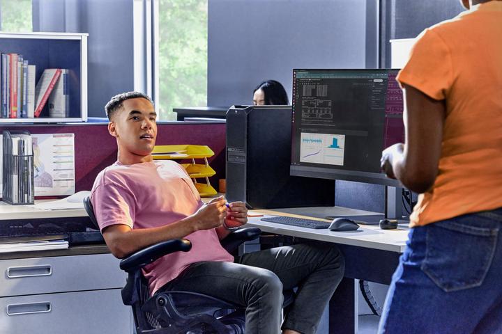 Image du produit HP Z8 G5 (Intel Xeon w5-3423, 32 Go, 1000 Go)