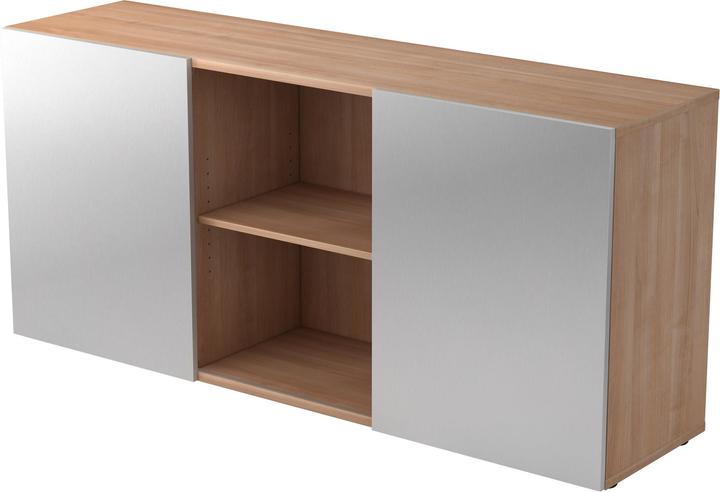 Walnut, Silver