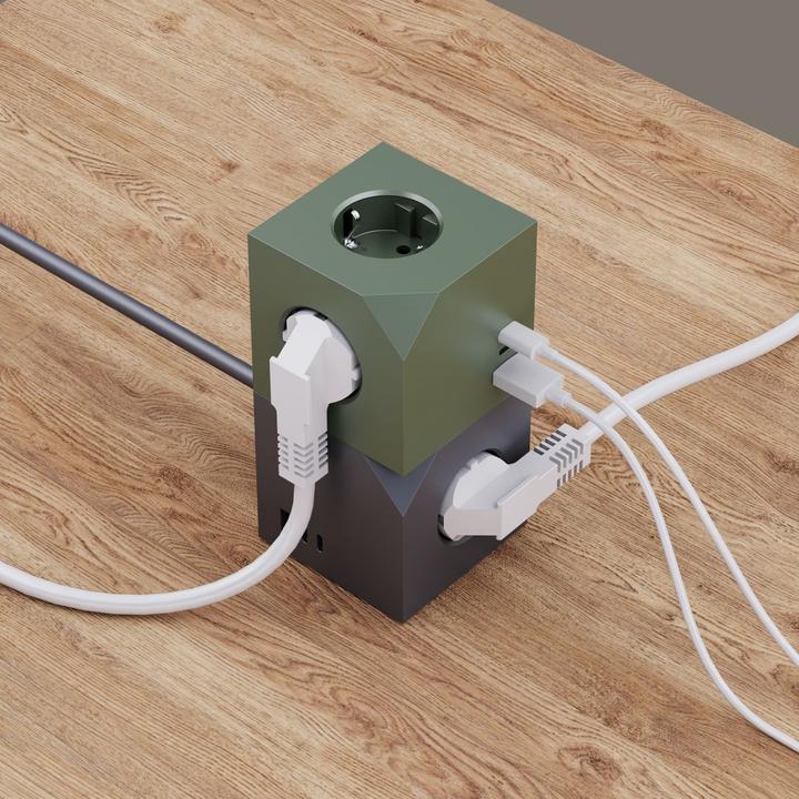 Productafbeelding MicroConnect Power Cube, 3 Schuko stopcontacten (3 x, CEE 7/3)