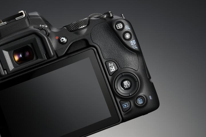 Immagine prodotto Canon Kit EOS 200D (18 - 55 mm, 24.20 Mpx, APS-C / DX)