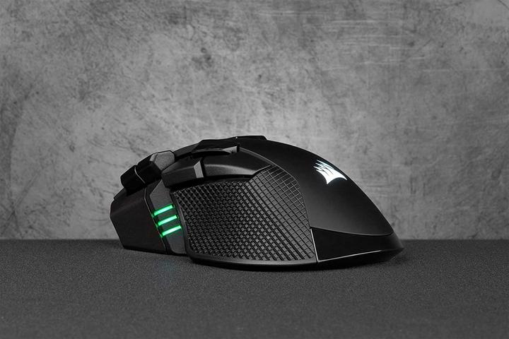 Actual product image Corsair Ironclaw (Wireless)