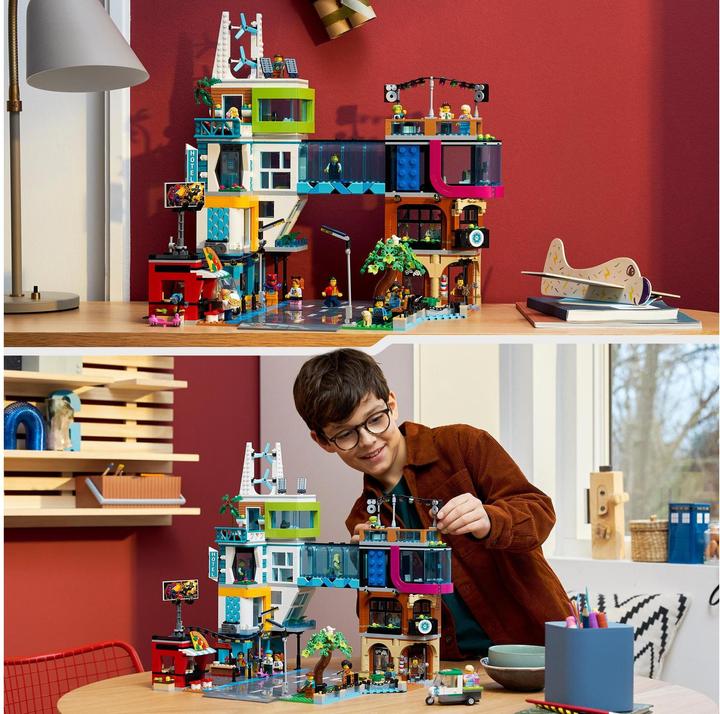 Actual product image LEGO City centre (60380, LEGO City)