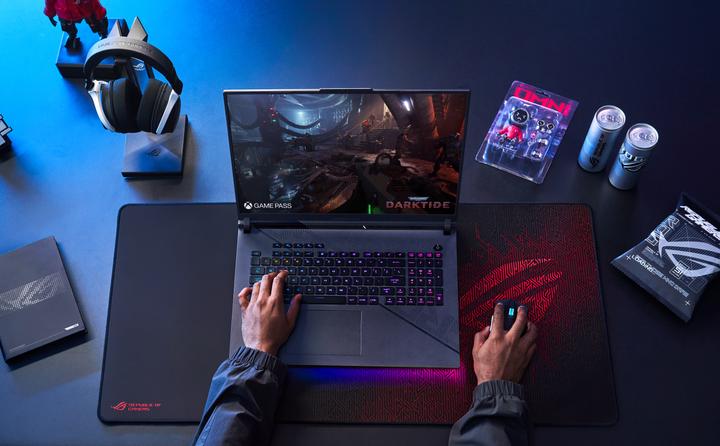 Actual product image ASUS G814JIR-N6094W (18", Intel Core i9-14900HX, 16 GB, 1000 GB, Eng. Int.)