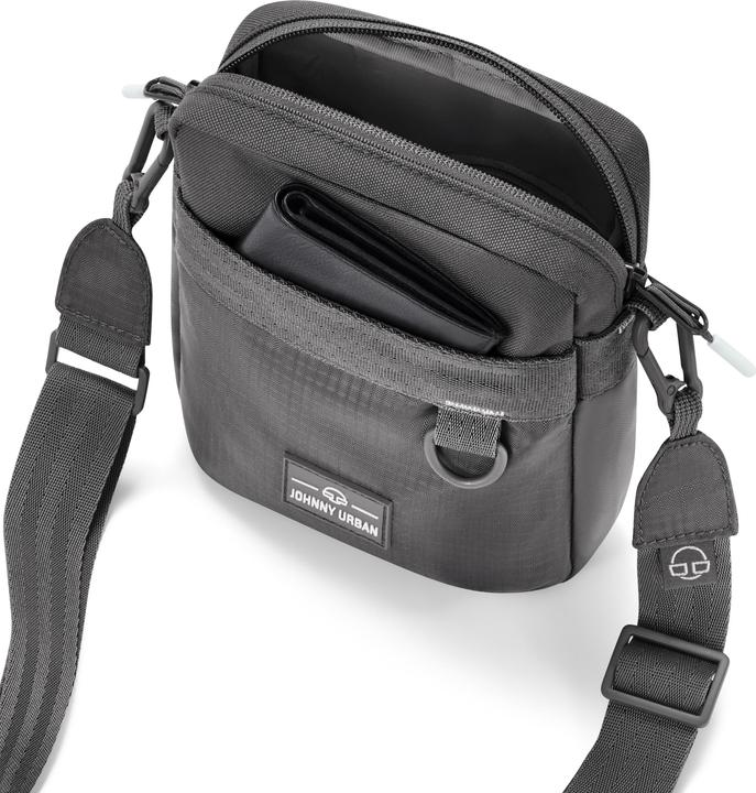 Actual product image Johnny Urban Jayden shoulder bag