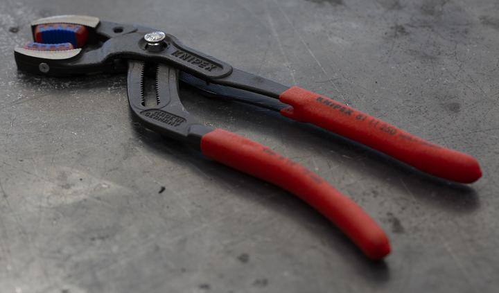 Image du produit Knipex Pince pour siphons et connecteurs (250 mm)