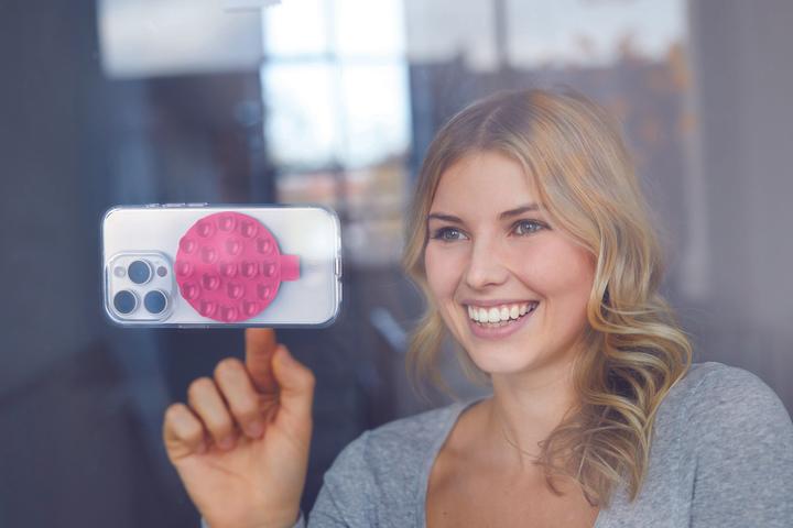 Actual product image Cellularline Bubble Selfie