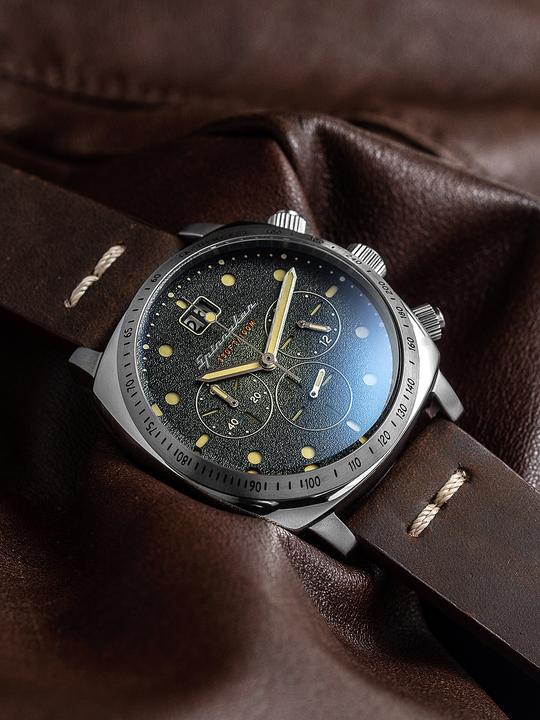 Actual product image Spinnaker SP-5068-02 Hull Chronograph 42mm 10ATM (Chronograph, 42 mm)