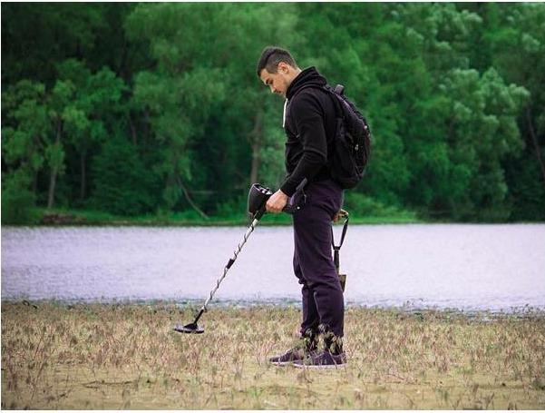 Immagine prodotto Velleman Metal detector CS130