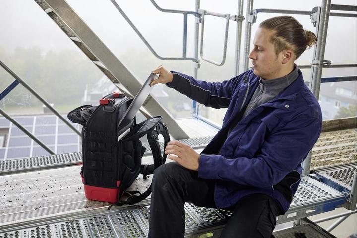 Produktbild Wiha Elektriker Werkzeugrucksack 27tlg Elektriker Grundausstattung stabiler Standboden Laptopfach (28 Teile)