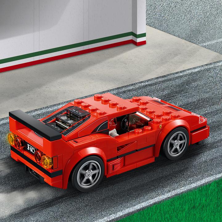 Actual product image LEGO Ferrari F40 (75890, LEGO Speed Champions)