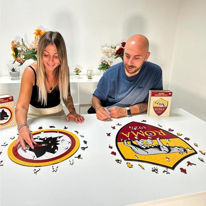 Actual product image Iconic AS Roma - Lupetto Logo - Wooden Puzzle Size S (150 pieces) (150 pieces)
