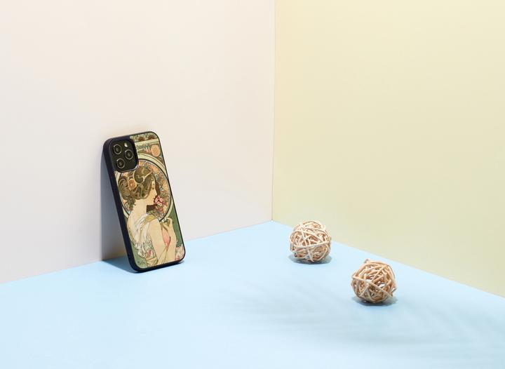 Actual product image Man.Wand &WOOD case for iPhone 12 Pro Max primrose juodas (Apple iPhone 12 Pro Max)