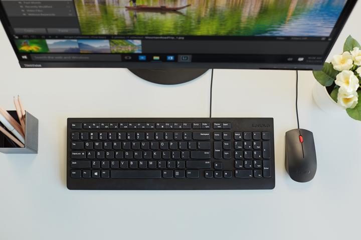 Produktbild Lenovo Essential (US, Kabelgebunden)