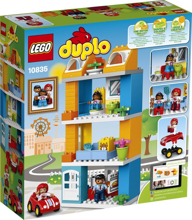 Actual product image LEGO family house (10835)