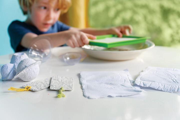 Produktbild Scandinavian Baby Products 4M - STEAM POWERED KIDS / Green Paper craft (4M-05542)