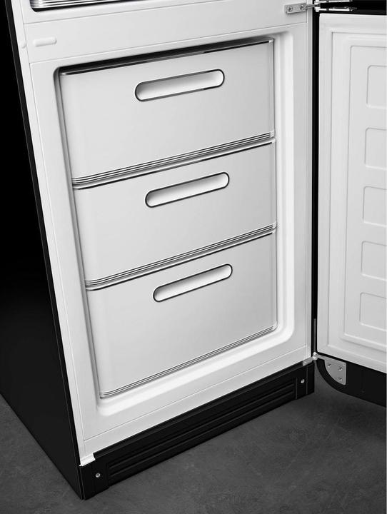 Image du produit Smeg Style rétro FAB32RBL5 (331 l)