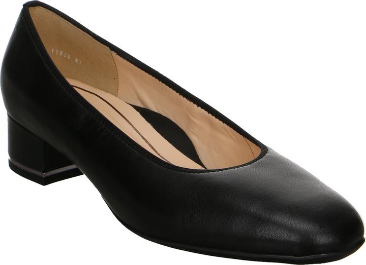 Actual product image Ara Pumps (40)
