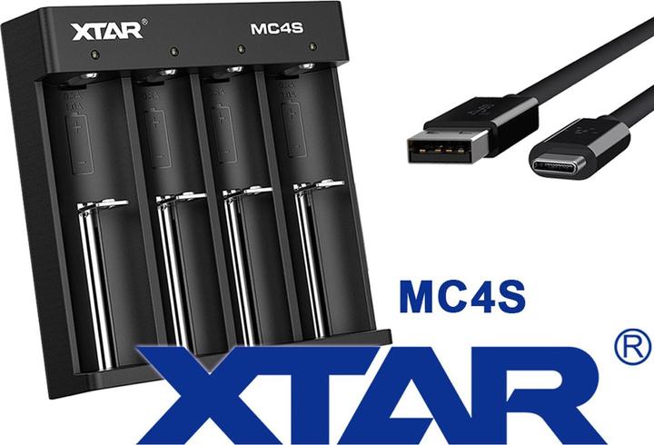 Xtar Schnell-Ladegerät für 1-4 Stück Li-Ion und Ni/MH Akkus, Ladegerät mit USB-Ladekabel, ohne Netzteil (Ladegerät inkl. Akku)